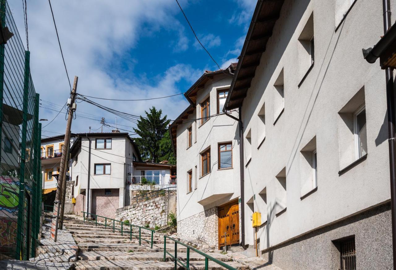 Duplex For Up To 12 People- Old Town Apartment *