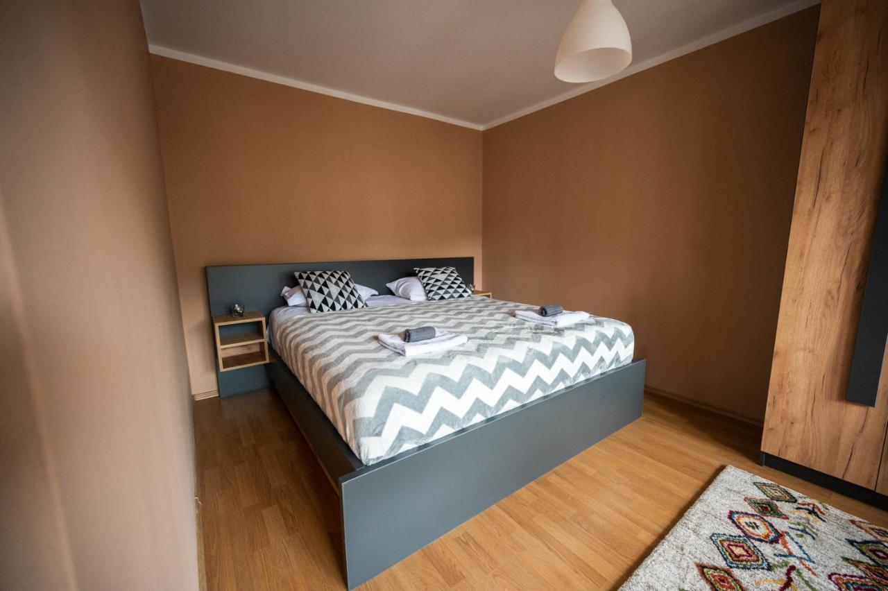 Apartment Duplex For Up To 12 People- Old Town *